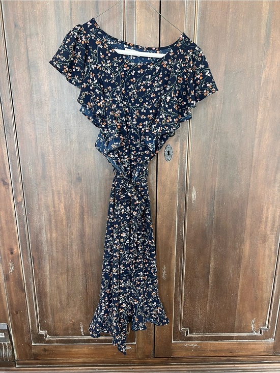 Dresses & Skirts - Navy Floral Ruffle Wrap Dress